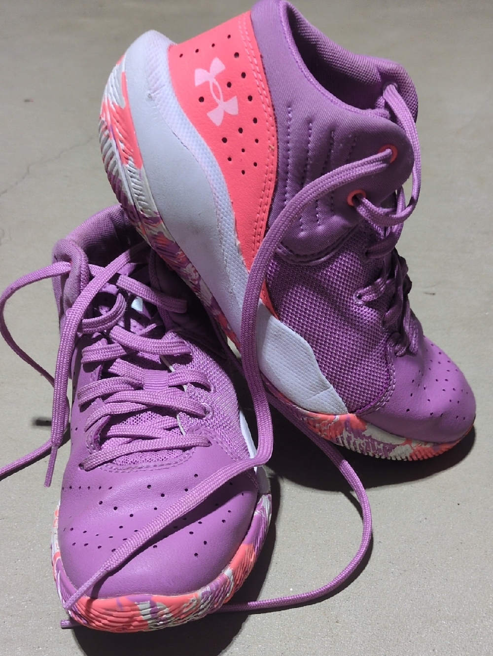 Under Armour Kids’s Purple and Coral Basketball Shoes Size 3